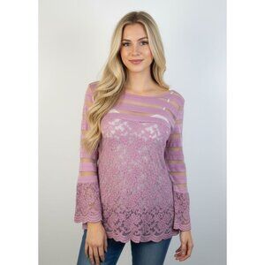 Buckle Gimmicks by BKE Women's Small Lace Blouse Purple Flutter Sleeve NEW